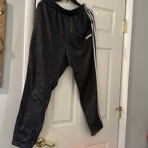 Adidas men’s jogger with pockets. Tweed black/gray size large